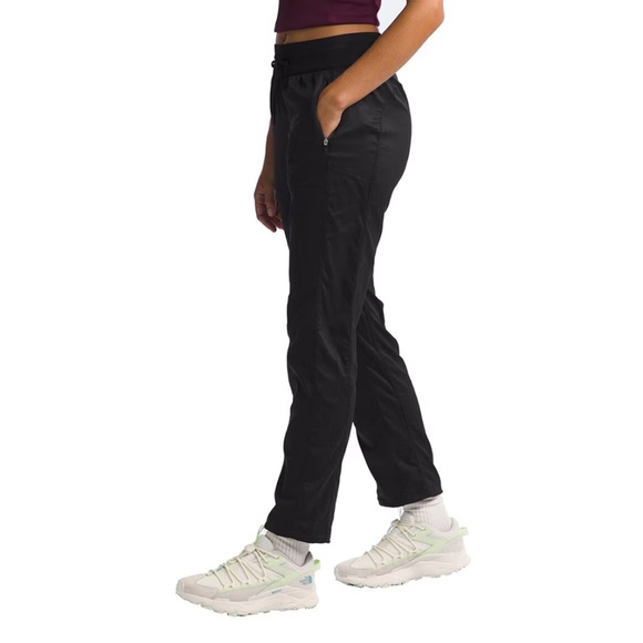 The North Face Women’s Aphrodite Motion Pant - Picture 2 of 7